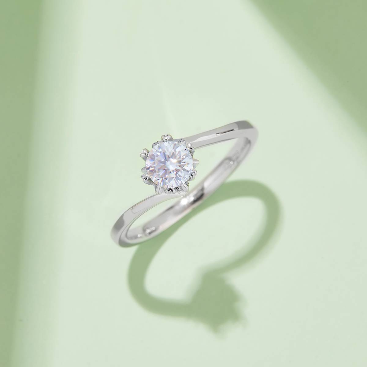 Twisted arm classic snowflake S925 silver plated platinum Moissanite women's ring 50 points D-grade